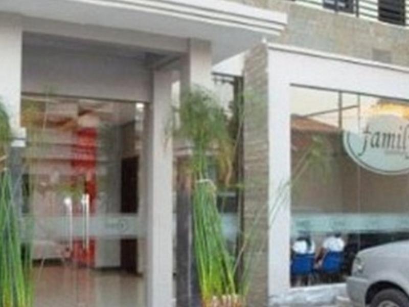 Family Guest House Surabaya Exterior photo
