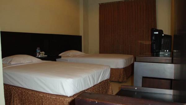 Family Guest House Surabaya Exterior photo